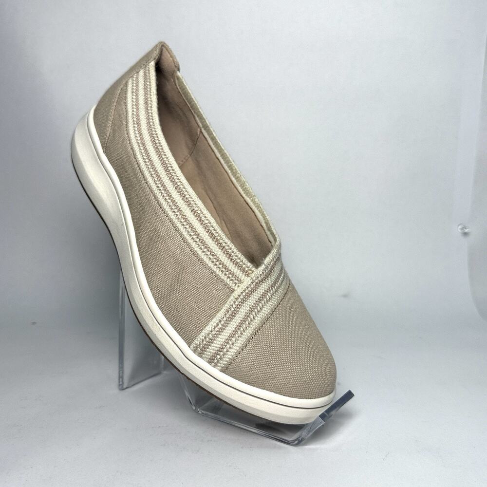 Clarks Cloudsteppers Breeze Sky Air Slip On Shoes Sand Wide 8.5 W New